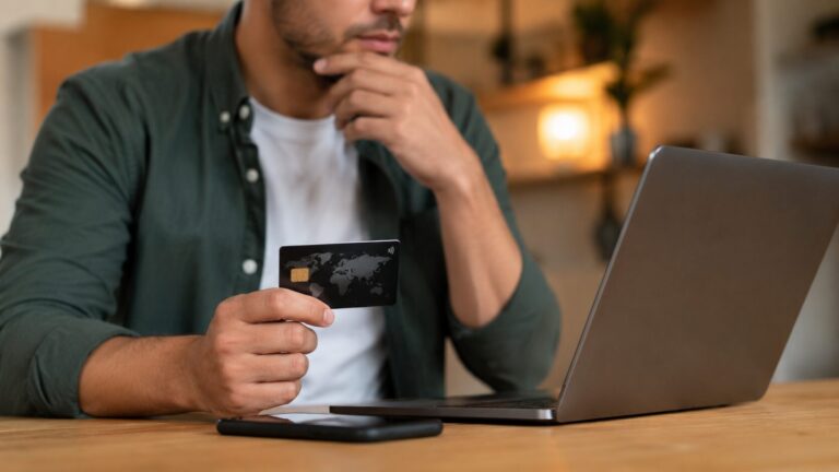 Cancelar um cartão pode afetar o score?