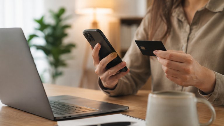 Como usar cartões virtuais em compras e assinaturas